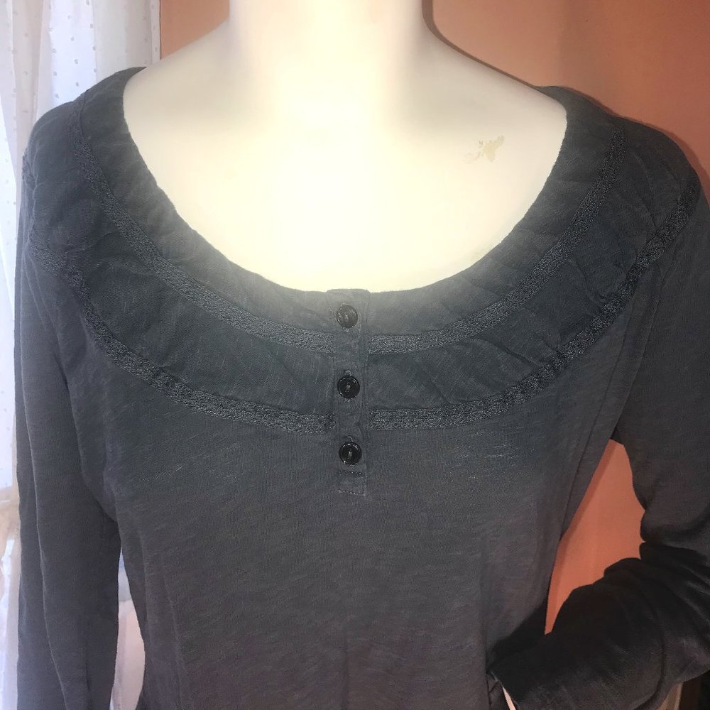 Gray Blue Top M